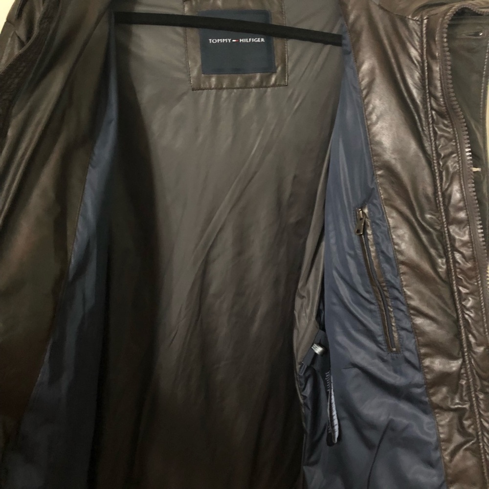 NWT Men’s Tommy Hilfiger Winter Jacket - Picture 6 of 8